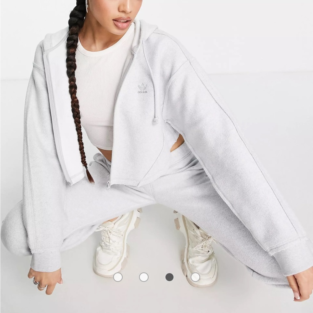 EUC adidas Gray jogging suit - Picture 12 of 13